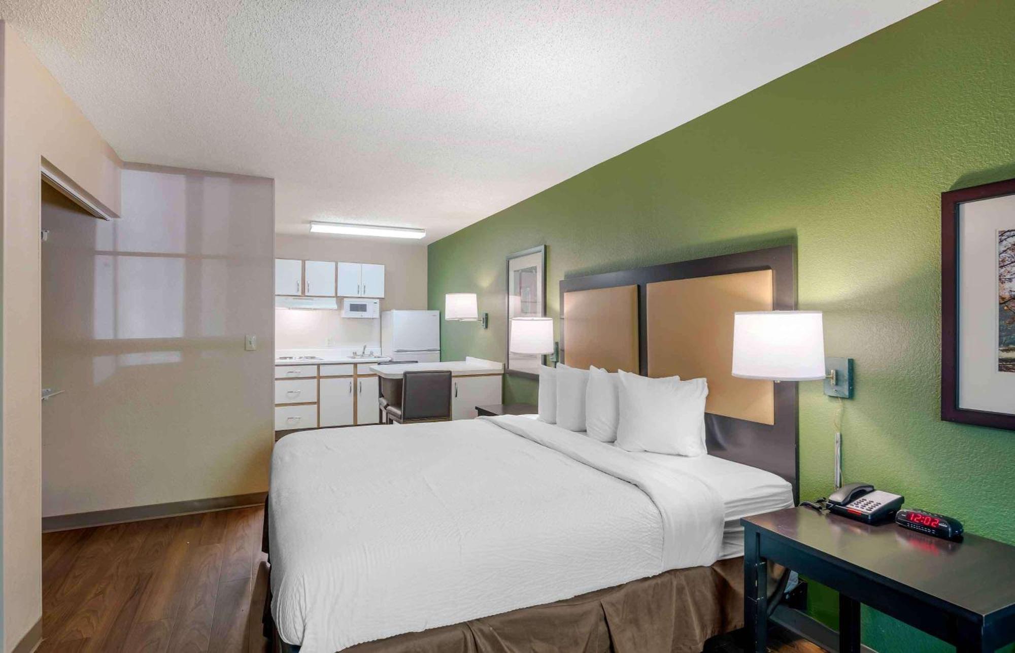 Extended Stay America Select Suites - Atlanta - Perimeter - Hammond Drive Sandy Springs Exterior photo