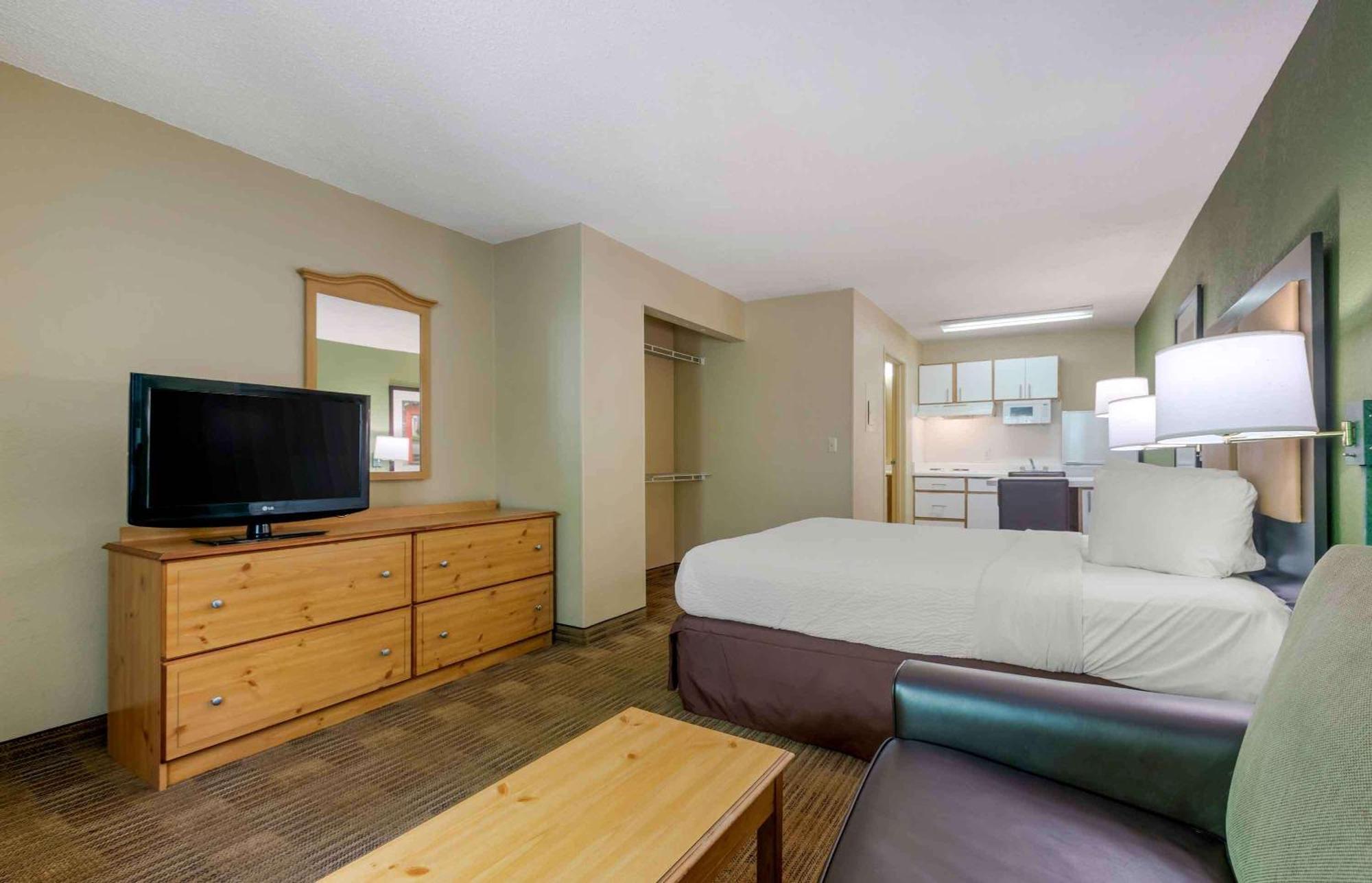Extended Stay America Select Suites - Atlanta - Perimeter - Hammond Drive Sandy Springs Exterior photo