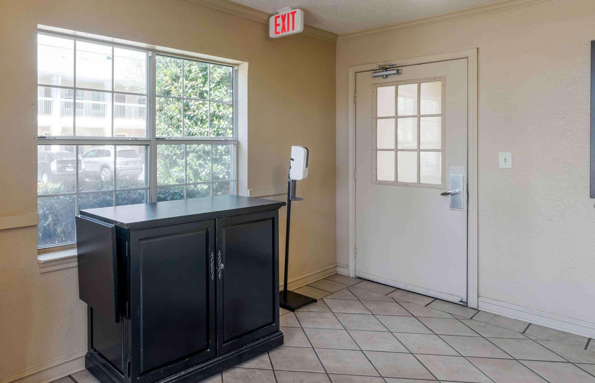 Extended Stay America Select Suites - Atlanta - Perimeter - Hammond Drive Sandy Springs Exterior photo