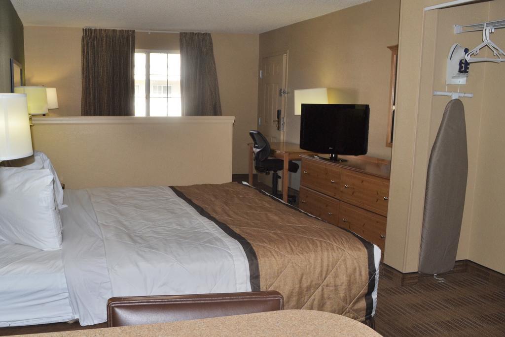 Extended Stay America Select Suites - Atlanta - Perimeter - Hammond Drive Sandy Springs Exterior photo