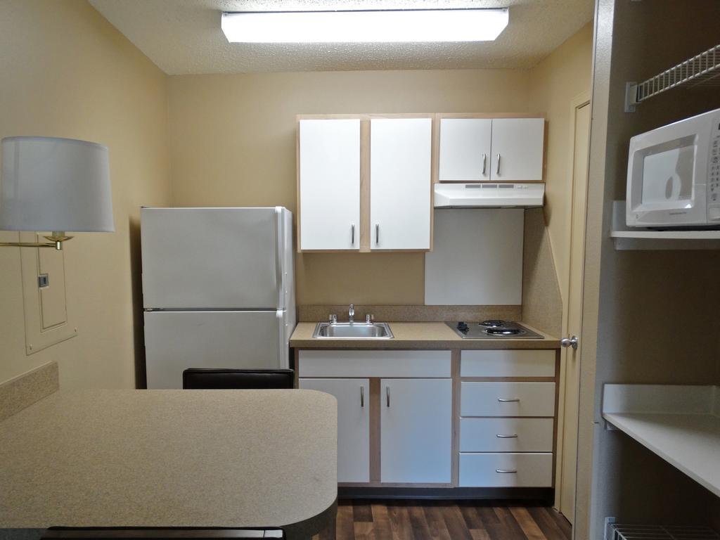 Extended Stay America Select Suites - Atlanta - Perimeter - Hammond Drive Sandy Springs Exterior photo