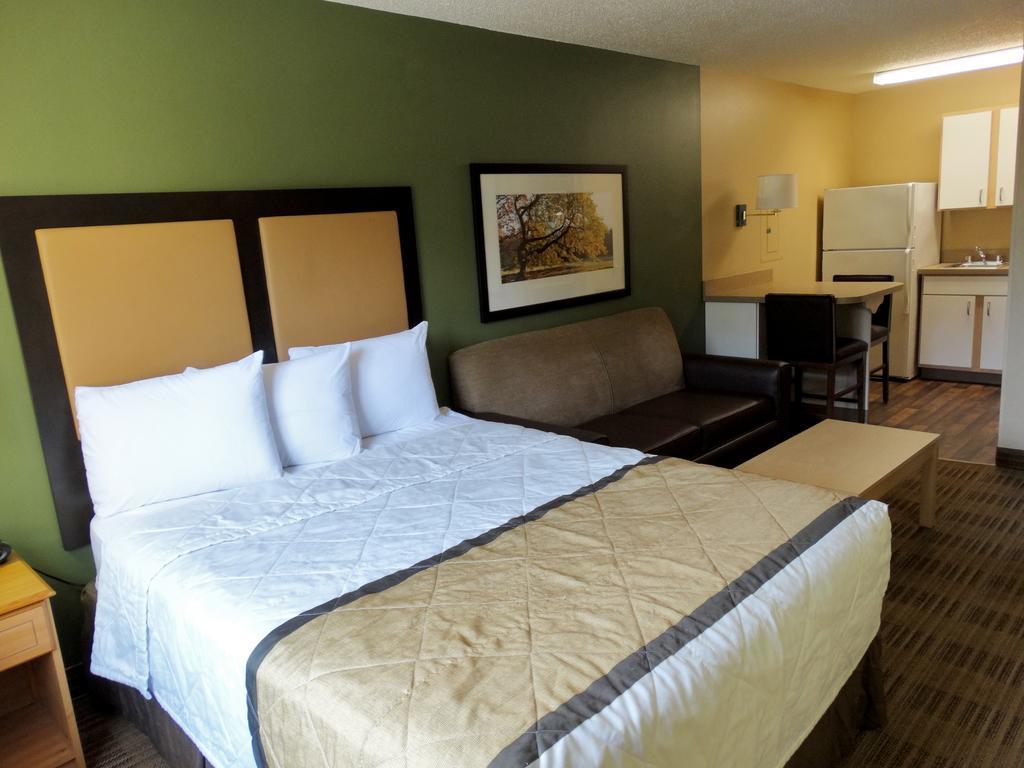 Extended Stay America Select Suites - Atlanta - Perimeter - Hammond Drive Sandy Springs Exterior photo